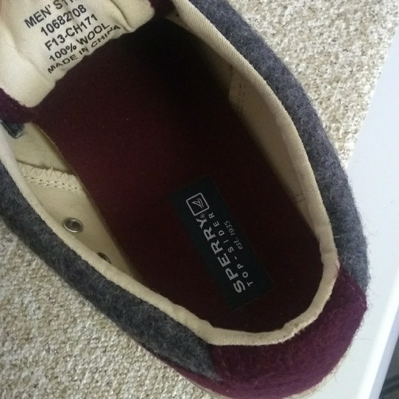 Sperry Top-Sider Burgundy Gray Casual Sneakers. - Picture 3 of 5